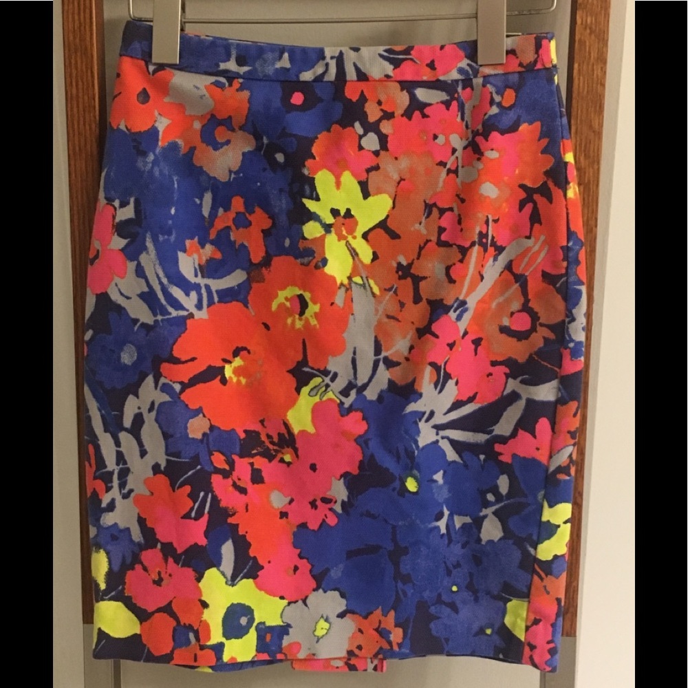 Floral Ann Taylor Loft pencil skirt